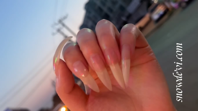 SNOW1082-Natural Nails