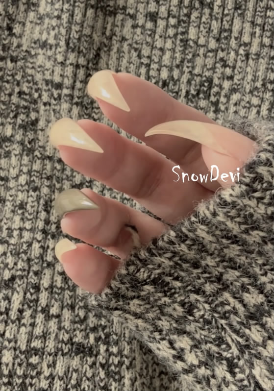 SNOW1512-Natural Nails_nails_snowdevi nails